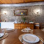 Casa vacanze Le Moulin Du Chambon 6/8 Pers Les Bessons