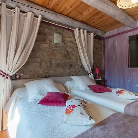 Feriehus Le Moulin Du Chambon 6/8 Pers *