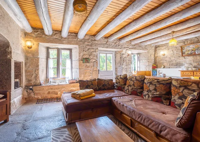 Le Moulin Du Chambon 6/8 Pers Les Bessons