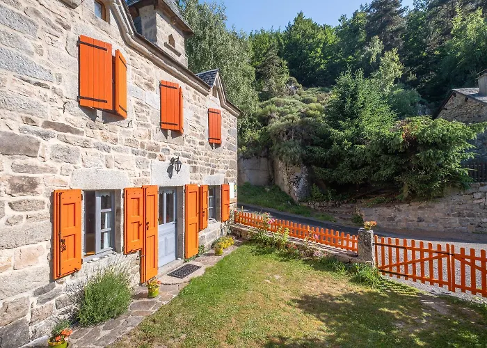 Le Moulin Du Chambon 6/8 Pers 펜션